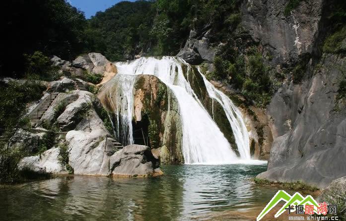 郧县九龙瀑风景 郧县旅游景点推荐