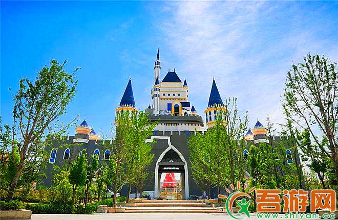子胥湖公园是位于湖北省十堰市郧阳区的一座大型生态景观公园.